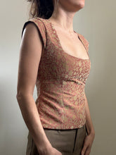 Load image into Gallery viewer, Rosebush Tapestry Top