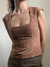 Load image into Gallery viewer, Rosebush Tapestry Top