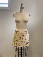 Load image into Gallery viewer, Roses Slip Mini